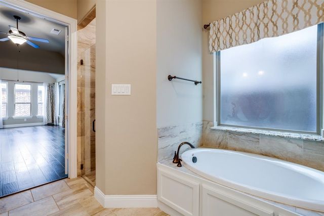 1516 Colorado Ruby Court, Arlington, TX 76005