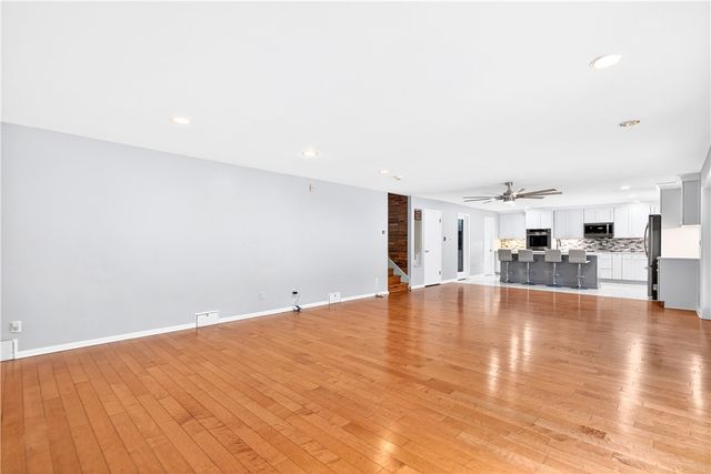 1443 Stoltz Rd, Bethel Park, PA 15102