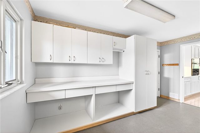 1443 Stoltz Rd, Bethel Park, PA 15102