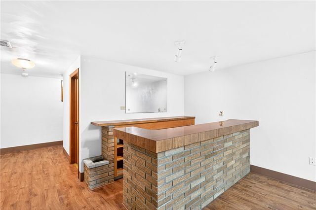 1443 Stoltz Rd, Bethel Park, PA 15102