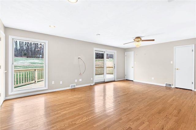 1443 Stoltz Rd, Bethel Park, PA 15102