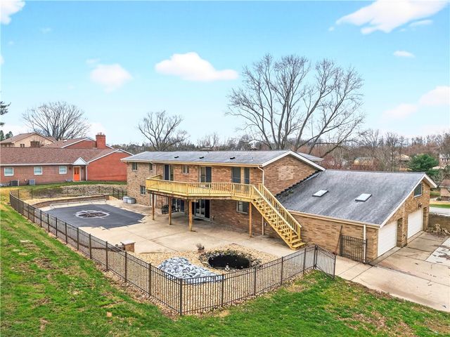 1443 Stoltz Rd, Bethel Park, PA 15102