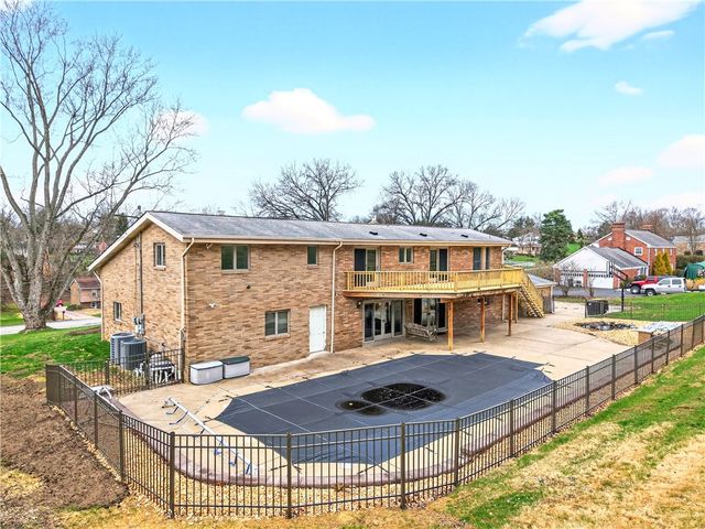 1443 Stoltz Rd, Bethel Park, PA 15102