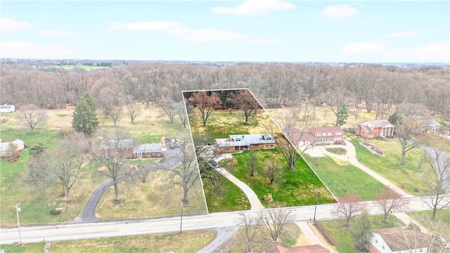 1443 Stoltz Rd, Bethel Park, PA 15102