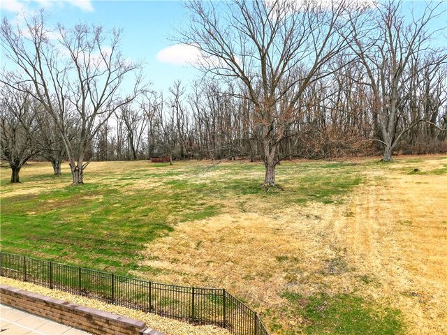 1443 Stoltz Rd, Bethel Park, PA 15102