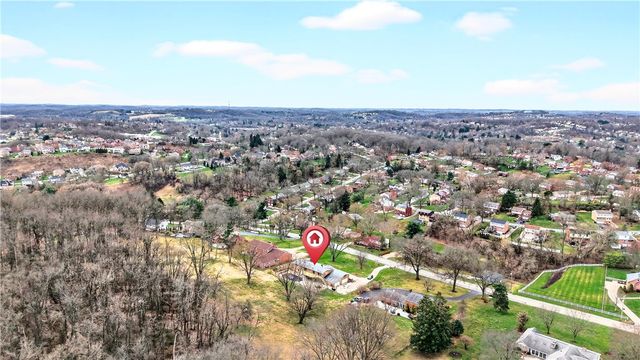1443 Stoltz Rd, Bethel Park, PA 15102