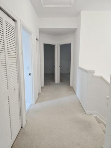 10589 NW 56th Pl, Coral Springs, FL 33076