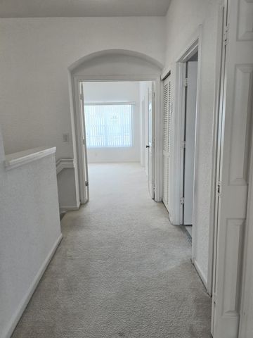 10589 NW 56th Pl, Coral Springs, FL 33076