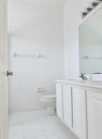 10589 NW 56th Pl, Coral Springs, FL 33076