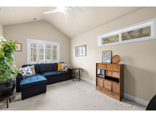 2288 SAINT MORITZ Loop, West Linn, OR 97068