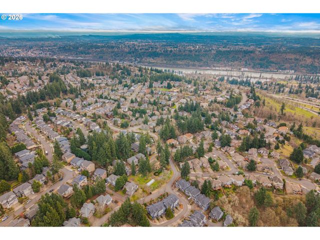 2288 SAINT MORITZ Loop, West Linn, OR 97068