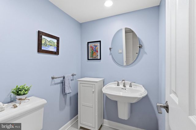 11615 HUNTERS GREEN CT, Reston, VA 20191