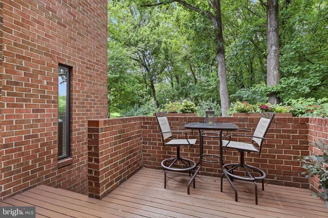 11615 HUNTERS GREEN CT, Reston, VA 20191