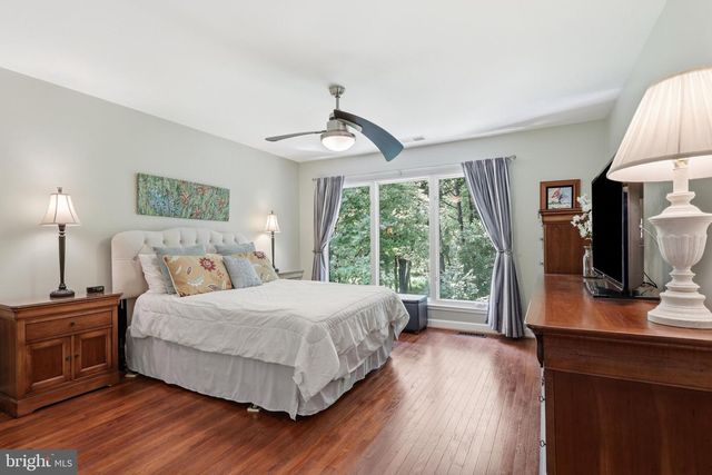 11615 HUNTERS GREEN CT, Reston, VA 20191