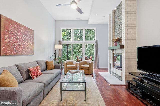 11615 HUNTERS GREEN CT, Reston, VA 20191
