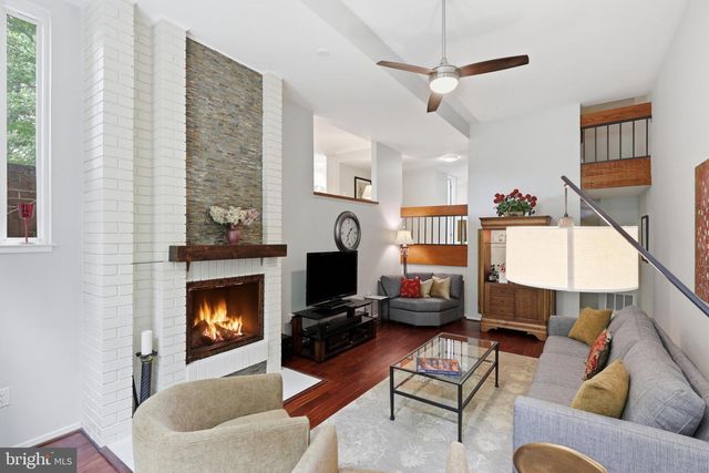 11615 HUNTERS GREEN CT, Reston, VA 20191