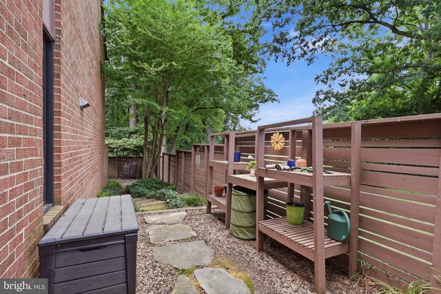 11615 HUNTERS GREEN CT, Reston, VA 20191