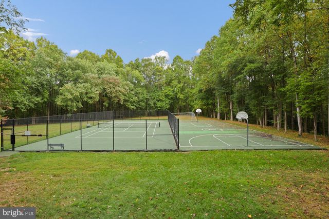 11615 HUNTERS GREEN CT, Reston, VA 20191