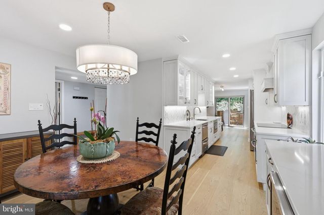 11615 HUNTERS GREEN CT, Reston, VA 20191