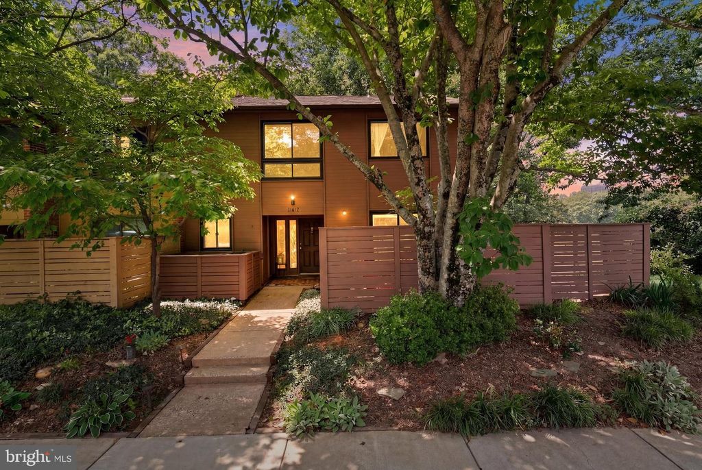 11615 HUNTERS GREEN CT, Reston, VA 20191