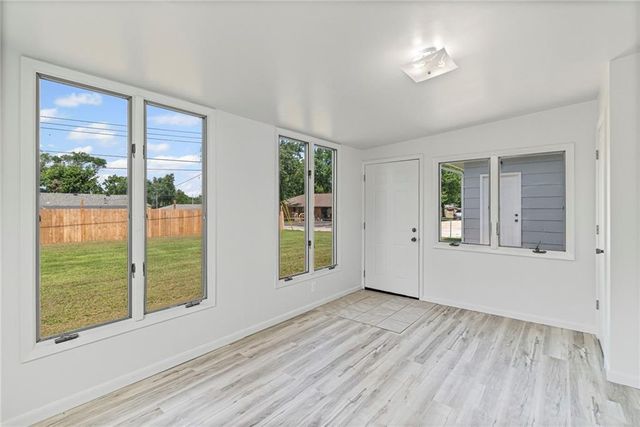 207 Kristine Avenue, Clinton, MO 64735