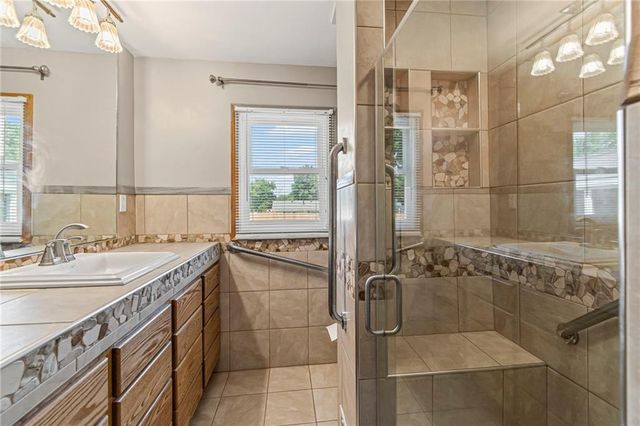 207 Kristine Avenue, Clinton, MO 64735