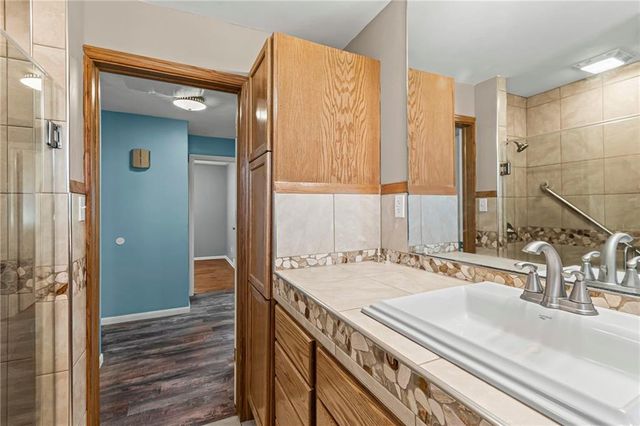 207 Kristine Avenue, Clinton, MO 64735