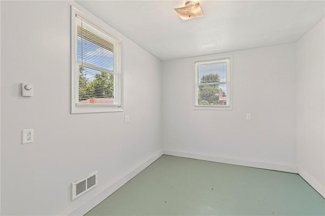 207 Kristine Avenue, Clinton, MO 64735