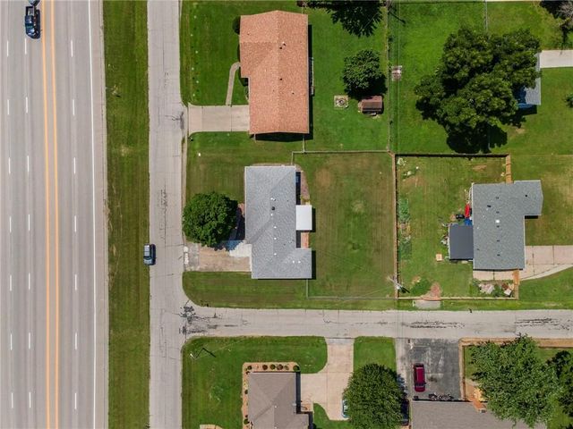 207 Kristine Avenue, Clinton, MO 64735