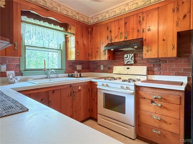 8325 Fish Hatchery Road, Rome, NY 13440