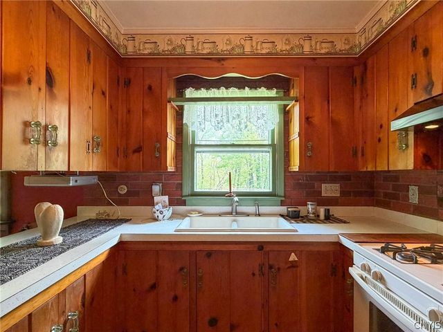 8325 Fish Hatchery Road, Rome, NY 13440