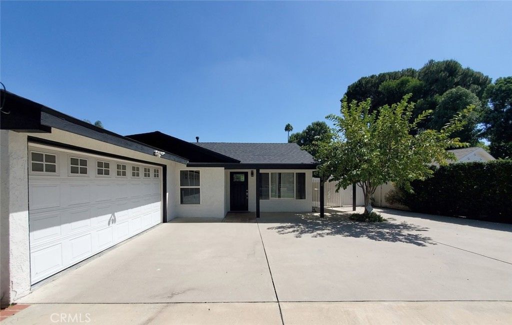 8132 Hatillo, Los Angeles, CA 91306 — photo 3