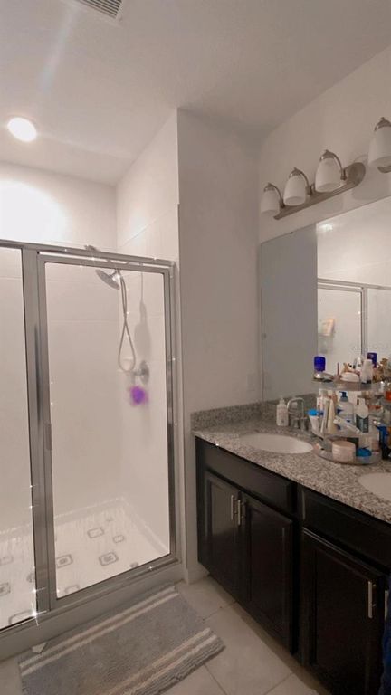 Image 7 of property listing at 15061 WILLOW ARBOR CIRCLE, Orlando, FL 32824