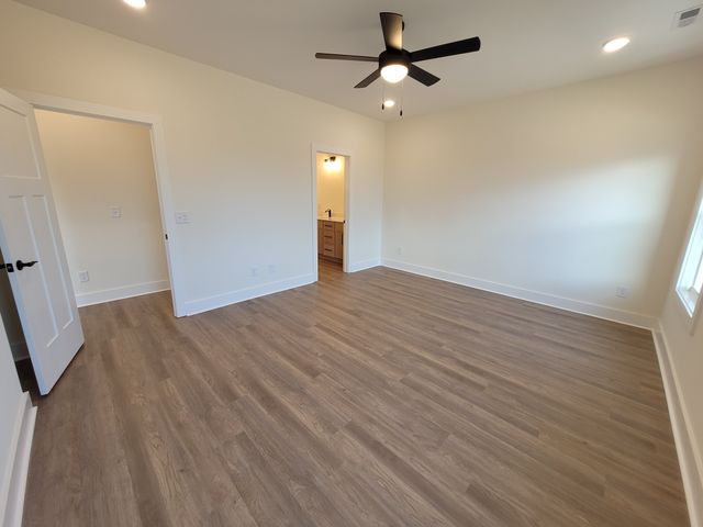 206 Sandalwood Way, Dickson, TN 37055