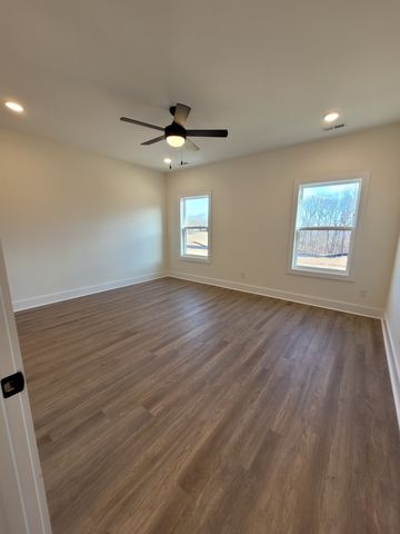 206 Sandalwood Way, Dickson, TN 37055