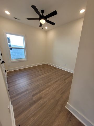 206 Sandalwood Way, Dickson, TN 37055