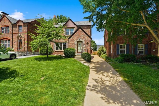 7723 Cornell Avenue, University City, MO 63130