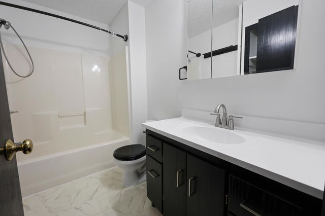 24480 17th Avenue, Saint Augusta, MN 56301