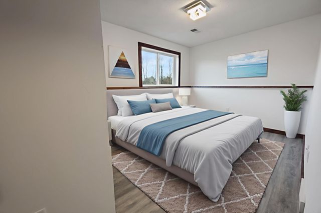 24480 17th Avenue, Saint Augusta, MN 56301