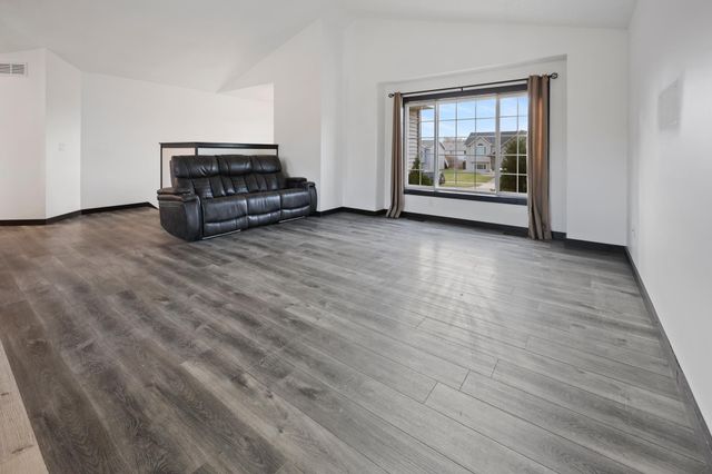 24480 17th Avenue, Saint Augusta, MN 56301