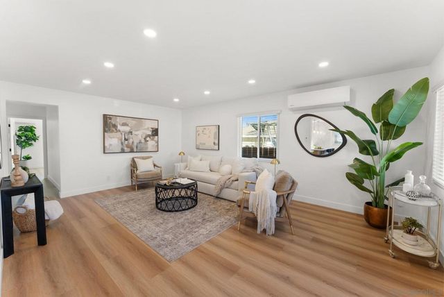 3549 Redwood St, San Diego, CA 92104