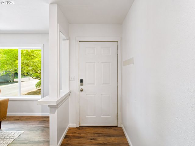 20310 Sw BOONES FERRY Rd, Tualatin, OR 97062