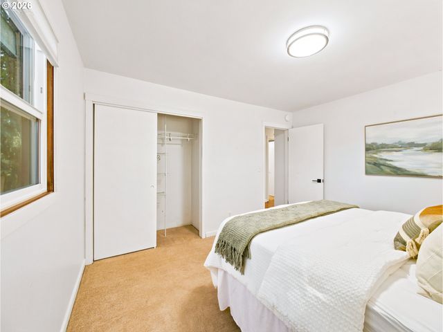 20310 Sw BOONES FERRY Rd, Tualatin, OR 97062