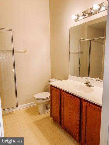 4704 TURNBERRY DR, Fredericksburg, VA 22408