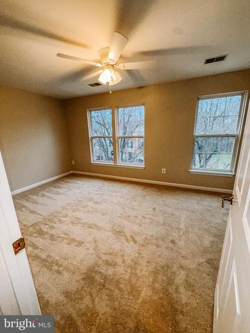 4704 TURNBERRY DR, Fredericksburg, VA 22408