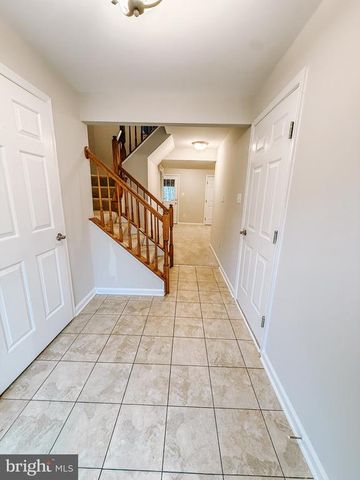 4704 TURNBERRY DR, Fredericksburg, VA 22408