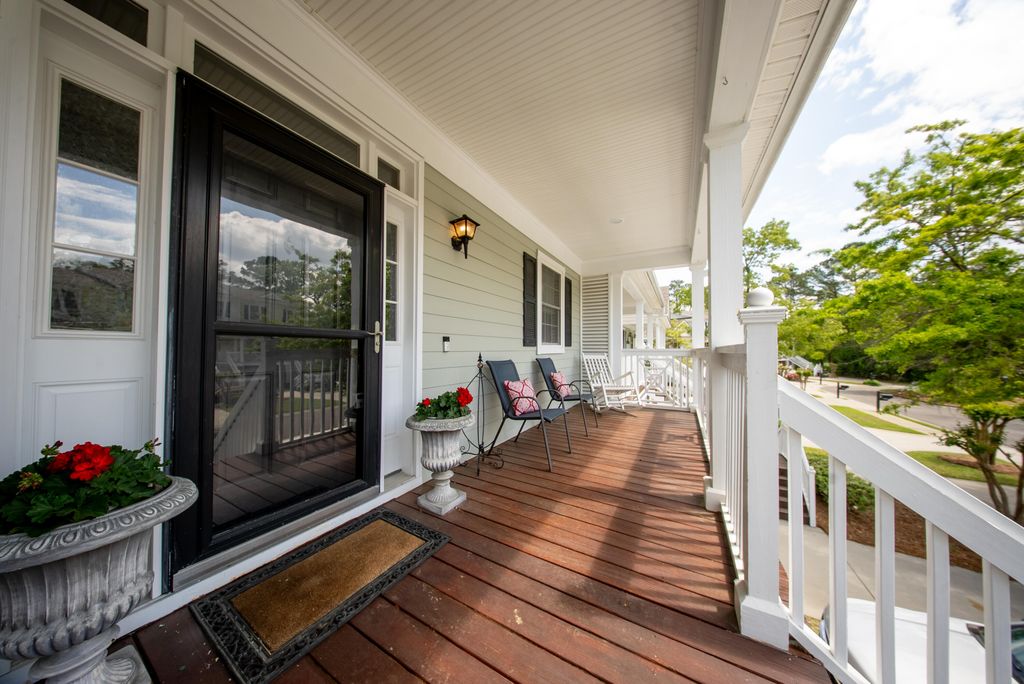 5276 7th Green Drive, Hollywood, SC 29449