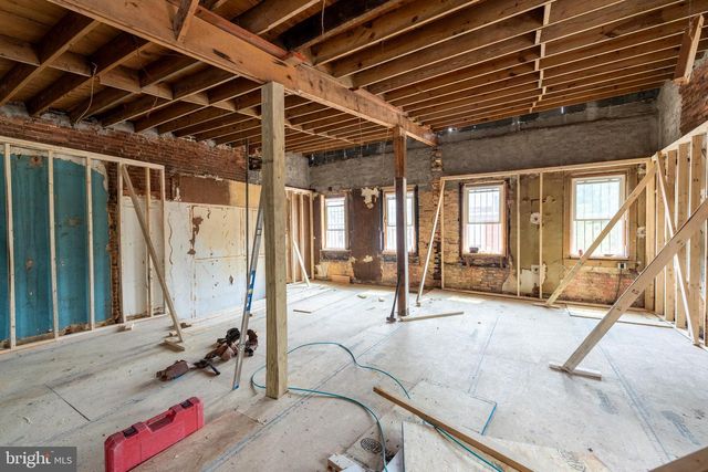 400-402 PITMAN PL, Baltimore, MD 21202