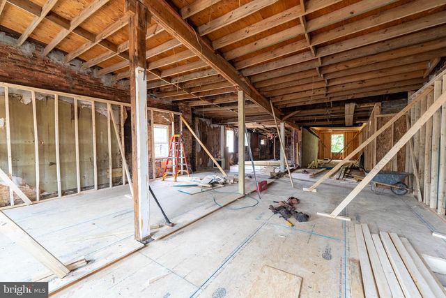 400-402 PITMAN PL, Baltimore, MD 21202