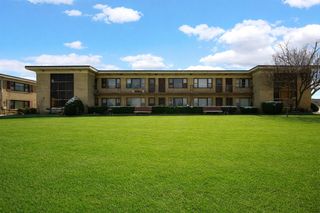 12 King Arthur Court 11, Northlake, IL 60164